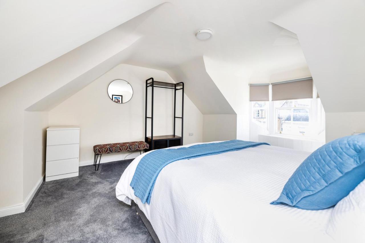 2 Bedroom Apartment On Peebles High Street Esterno foto