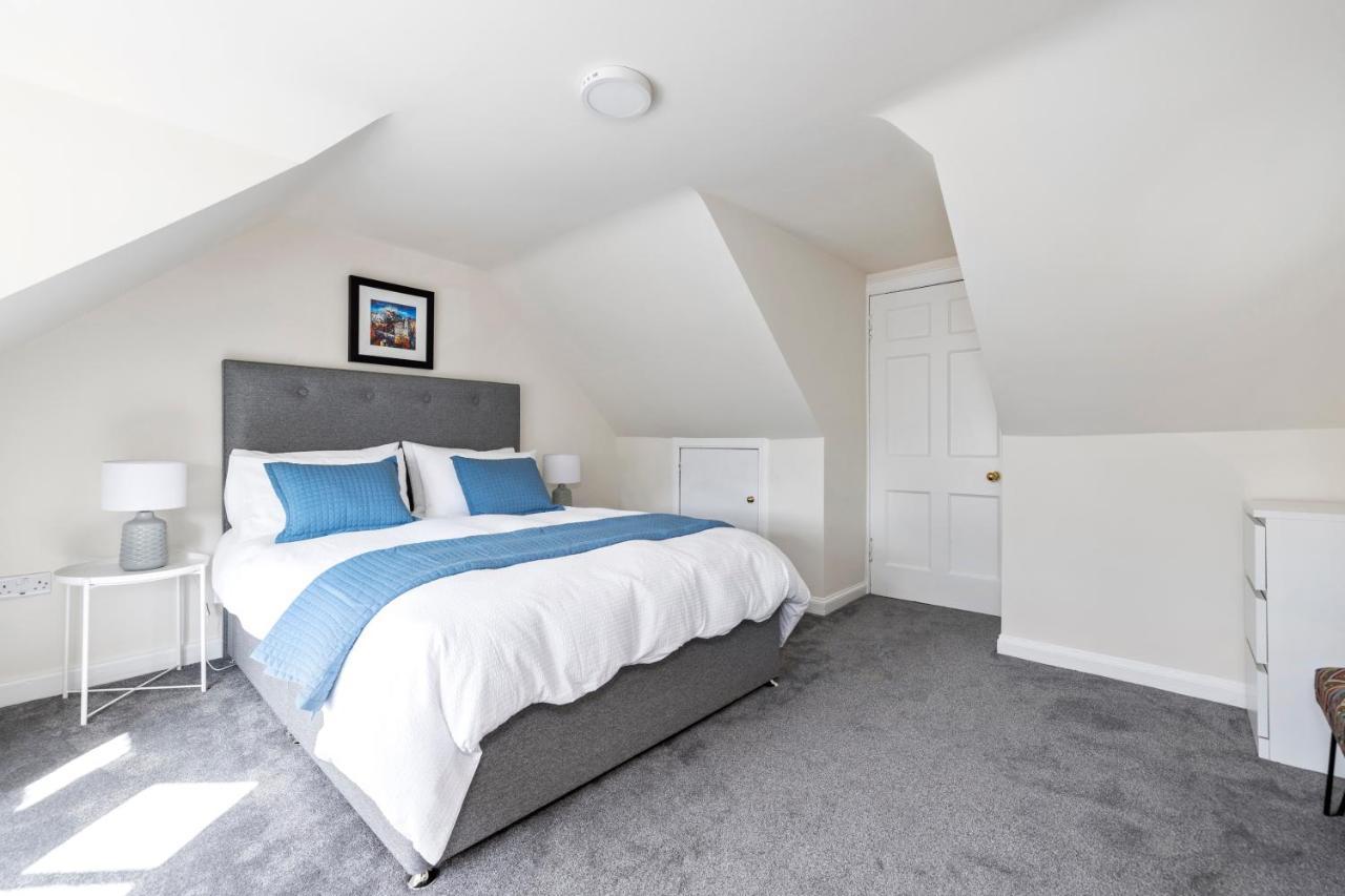 2 Bedroom Apartment On Peebles High Street Esterno foto